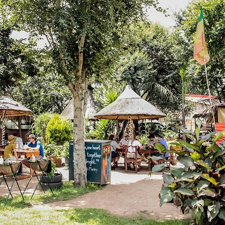 Lebo'S Soweto Backpackers Vandrarhem Exteriör bild